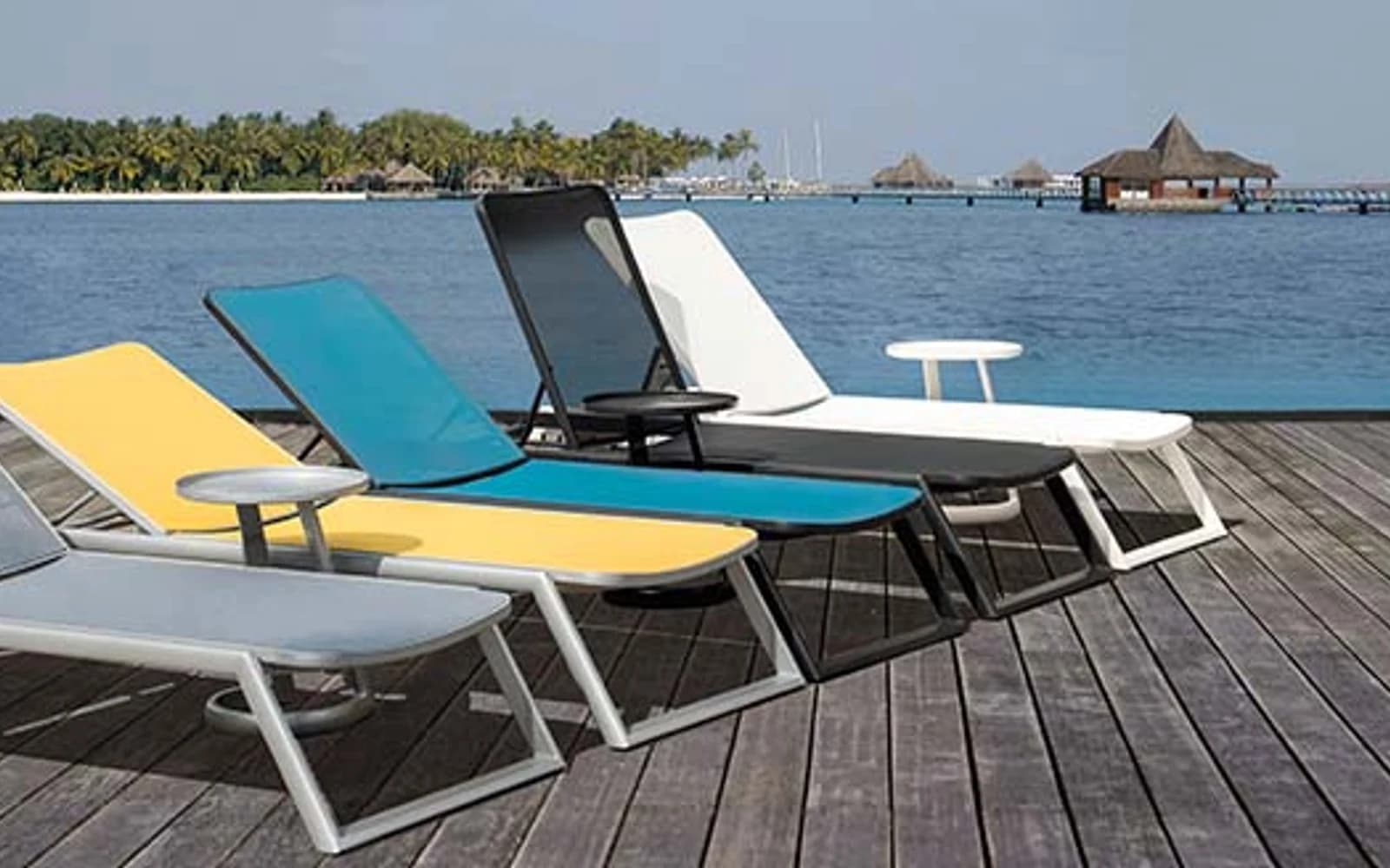Ratana Bahamas Collection furniture in a modern Pacific Northwest outdoor living setting.