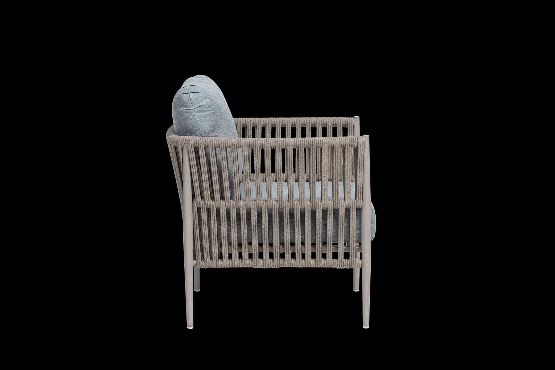 Lineas Club Chair, product view 3