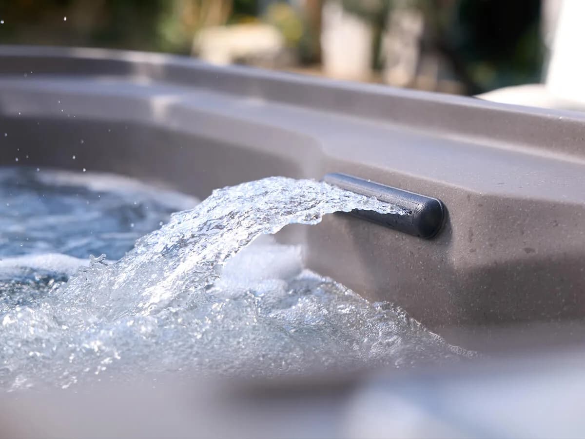 Freeflow Spas Azure product view 5