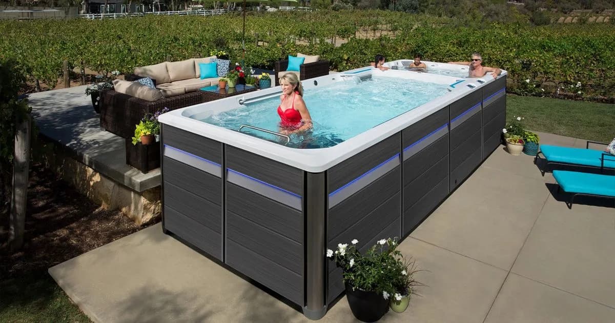 Endless Pools E2000 Fitness System product view 1