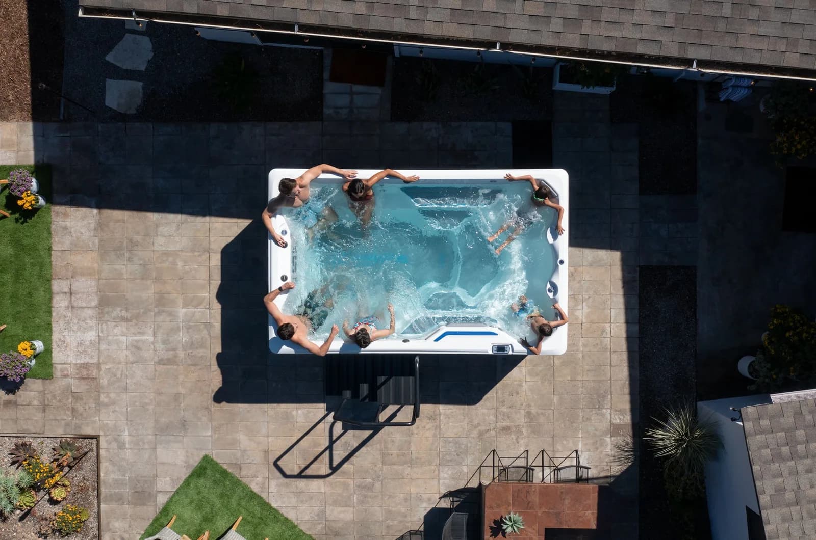 Endless Pools R220 product view 3