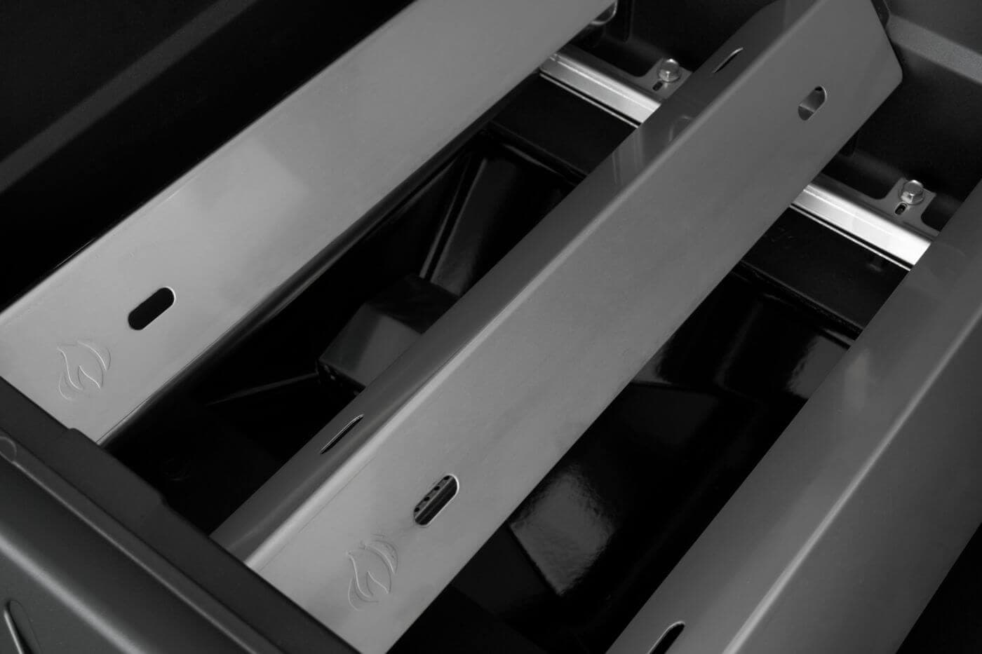 Freestyle™ 365 3-Burner Natural Gas Grill, Matte Black dimensions
